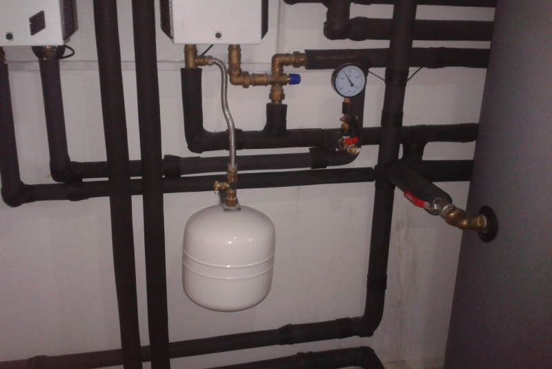 Ústredné kúrenie / RODINNÉ DOMY