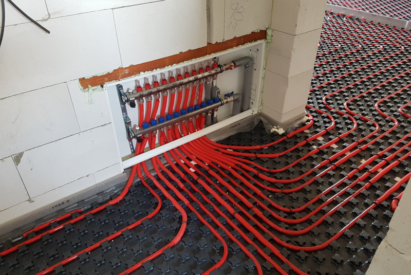 Ústredné kúrenie / RODINNÉ DOMY