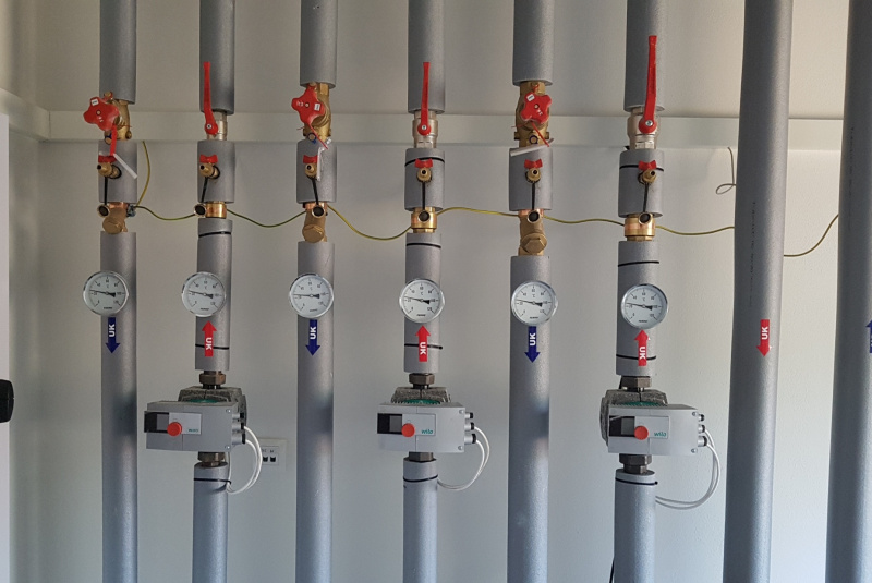 Ústredné kúrenie / BYTOVÉ  DOMY - foto