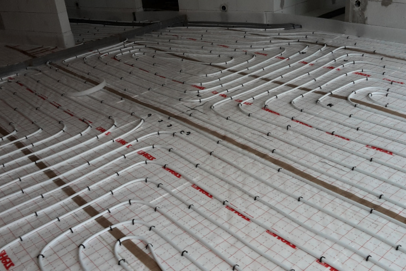 Ústredné kúrenie / BYTOVÉ  DOMY - foto