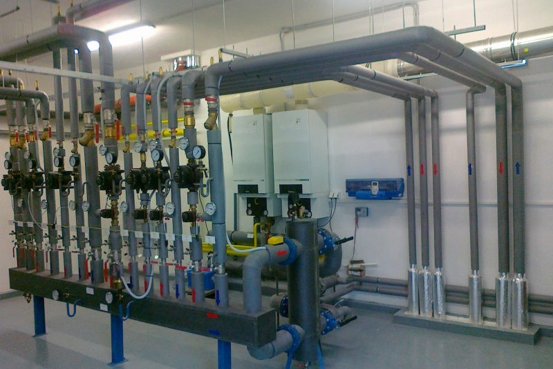 Ústredné kúrenie / PRIEMYSELNÉ  OBJEKTY / VÝROBNÉ  HALY - foto