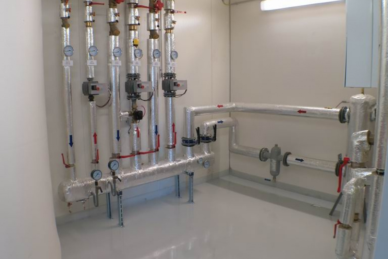 Ústredné kúrenie / PRIEMYSELNÉ  OBJEKTY / VÝROBNÉ  HALY - foto