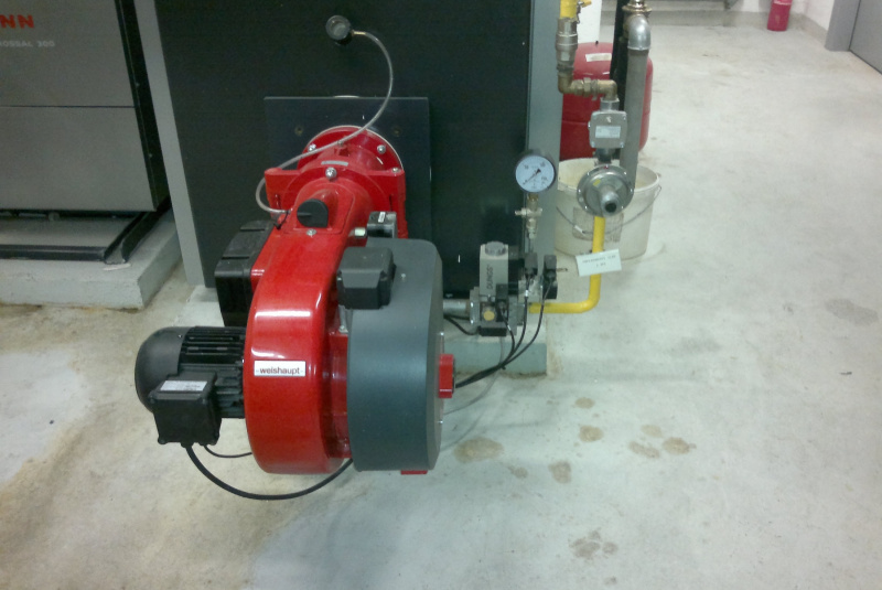 Ústredné kúrenie / PRIEMYSELNÉ  OBJEKTY / VÝROBNÉ  HALY - foto