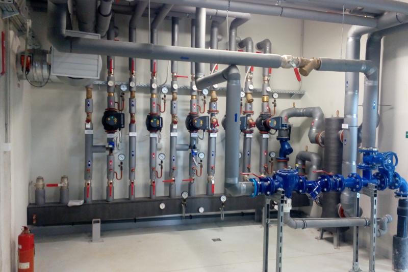 Ústredné kúrenie / PRIEMYSELNÉ  OBJEKTY / VÝROBNÉ  HALY - foto