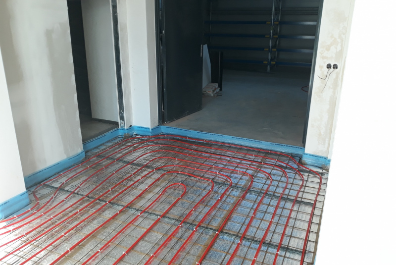 Ústredné kúrenie / PRIEMYSELNÉ  OBJEKTY / VÝROBNÉ  HALY - foto