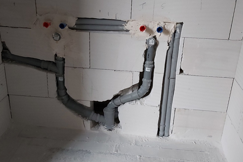 Voda, kanál (zdravotechnika ZTI) / PRIEMYSELNÉ OBJEKTY / VÝROBNÉ HALY - foto