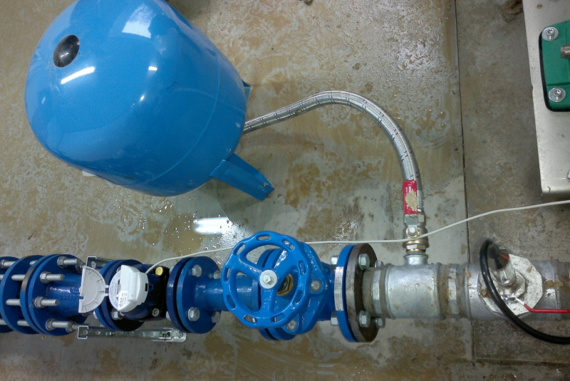 Voda, kanál (zdravotechnika ZTI) / BYTOVÉ DOMY - foto