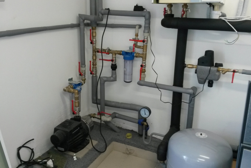 Voda, kanál (zdravotechnika ZTI) / BYTOVÉ DOMY - foto