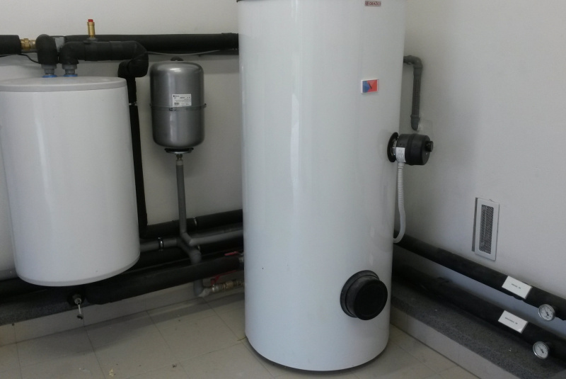 Voda, kanál (zdravotechnika ZTI) / BYTOVÉ DOMY - foto