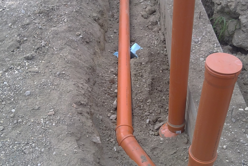 Voda, kanál (zdravotechnika ZTI) / RODINNÉ DOMY - foto