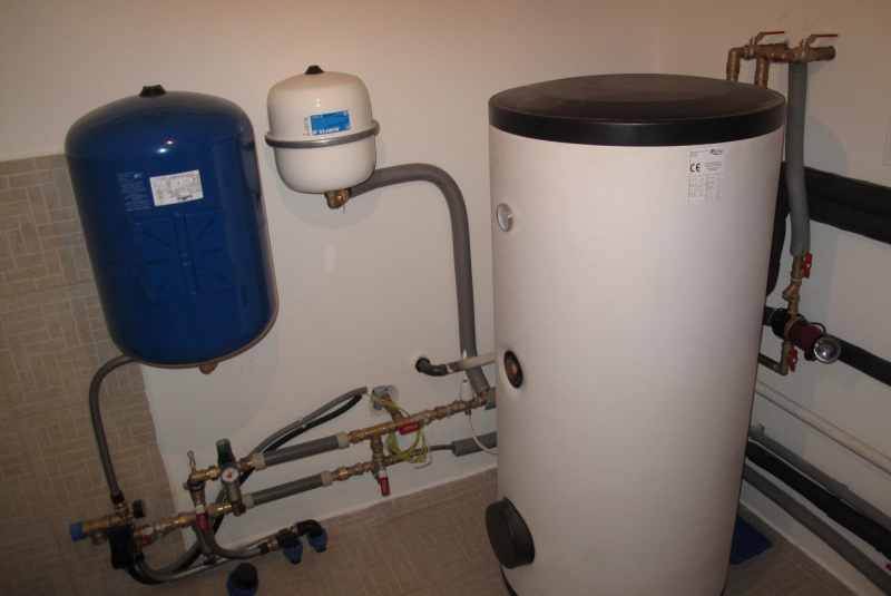 Voda, kanál (zdravotechnika ZTI) / RODINNÉ DOMY - foto