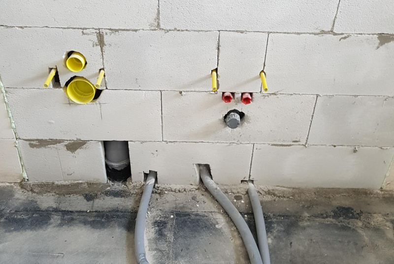 Voda, kanál (zdravotechnika ZTI) / RODINNÉ DOMY - foto