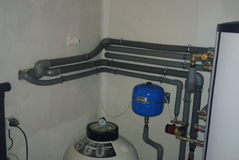 Voda, kanál (zdravotechnika ZTI) / RODINNÉ DOMY - foto