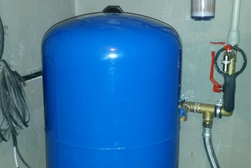 Voda, kanál (zdravotechnika ZTI) / RODINNÉ DOMY - foto