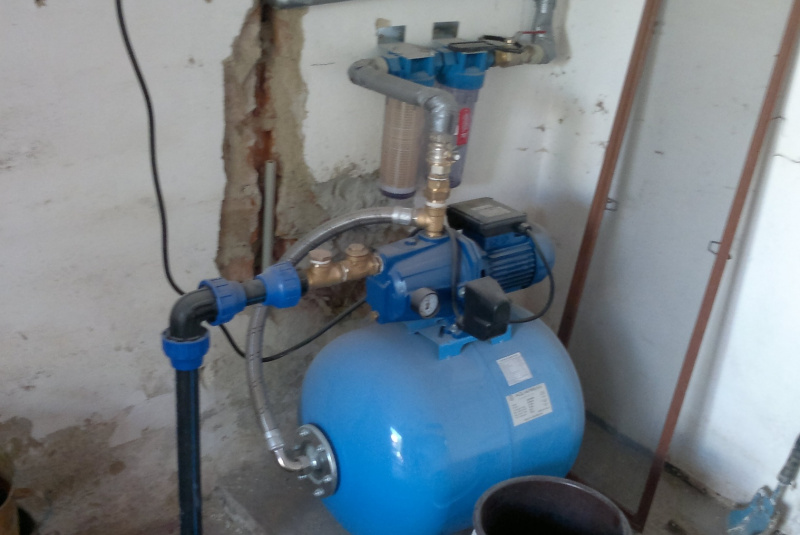 Voda, kanál (zdravotechnika ZTI) / RODINNÉ DOMY - foto