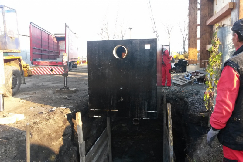 Ostatné / Objekty pre odvádzanie dažďovej vody (Retenčné a akumulačné nádrže, vsakovacie objekty, odlučovače ropných látok, lapače tukov) - foto