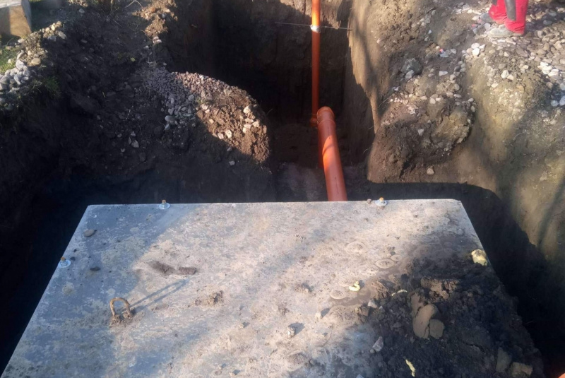 Ostatné / Objekty pre odvádzanie dažďovej vody (Retenčné a akumulačné nádrže, vsakovacie objekty, odlučovače ropných látok, lapače tukov) - foto